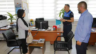 Kayseri'de kaybolan cüzdan zabıta ve vatandaşın iş birliğiyle bulundu