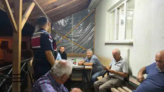 Bozüyük’te Jandarmadan Kıraathane Operasyonu Ruhsat, Kumar ve Sigara Denetimi