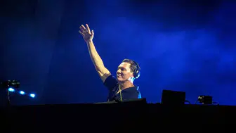 DJ Tiesto İstanbul sahnelerini salladı