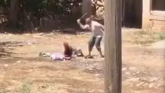 Şanlıurfa’da vicdanları sızlatan şiddet Oğlu annesini sopayla dövdü
