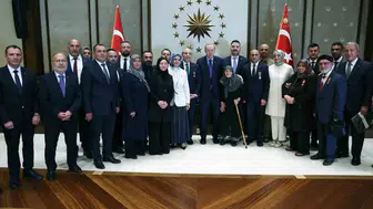 Erdoğan şehit ailelerini Külliye'de ağırladı