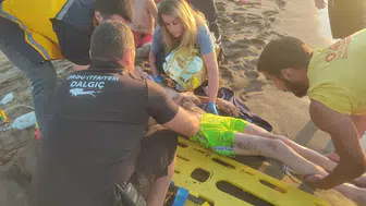Fatsa'da denizden 4 çocuğu itfaiye çıkardı