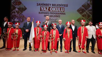 Şahinbey’de binlerce öğrenci sertifikasını aldı