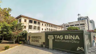 Mersin’in sembolü Taş Bina müze olarak kapılarını açıyor