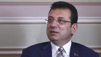 İmamoğlu’ndan rozet törenine sert çıkış: İktidarın son çırpınışları
