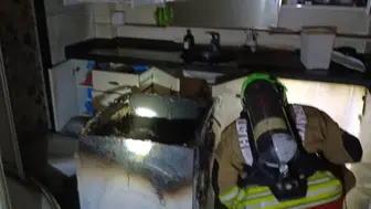 İskenderun'da alevlere erken müdahale Evde hasar var ama can kaybı yok