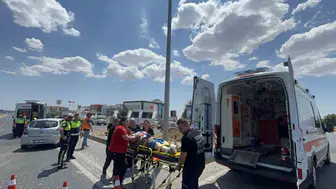 Çorlu trafiğinde hatalı dönüş 4 kişiyi hastanelik etti