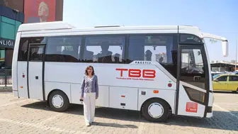 Uşak Belediyesi araç filosunu yeni hibe araçla genişletti