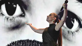 Merve Özbey Nevşehir semalarında fırtına gibi esti