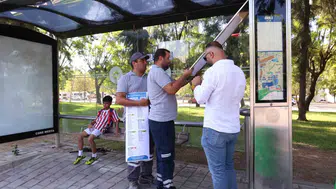 Antalya’da otobüs durakları görme engelli vatandaşlar için dijitalleşiyor