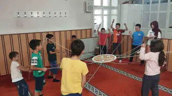 Şuhutlu öğrenciler dijital dünyayı Kur’an kursunda keşfediyor