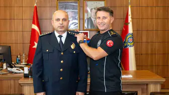 Bilecik'te Emniyet Müdürü Araali'ye Yeni Rütbe ve Plaket