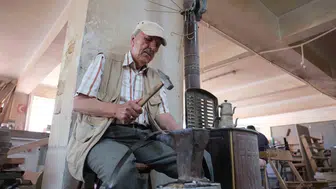 İnegöl'de 145 yıllık fıçıcılık geleneği beşinci kuşağa emanet