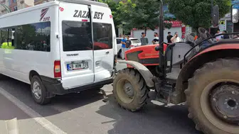 Bingöl’de zincirleme kaza 4 araç çarpıştı