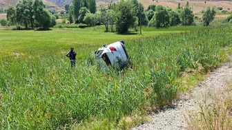 Bingöl Karlıova yolunda kaza 4 kişi hastaneye kaldırıldı
