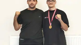 Eskişehirli genç sporcu Efe Demirli Bilecik’te altın madalya kazandı