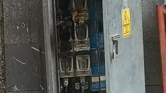 Adıyaman'da otel önünde trafo paniği