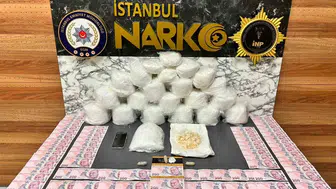 Avcılar'da ev baskınıyla 20 kilo metamfetamin yakalandı