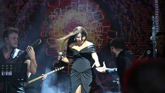Zara Demirci'de binlerce kişiye unutulmaz bir gece yaşattı