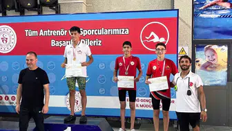 Aydınlı yüzücüler Elazığ’dan madalyalarla döndü
