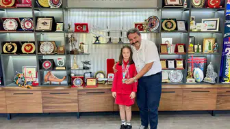 Eskişehirli Elif Ertek spor dünyasında iki büyük başarıya imza attı