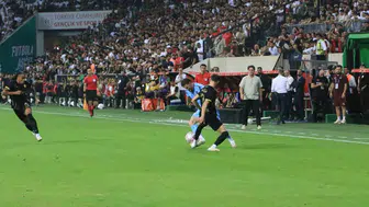 Diyarbakır'da nefes kesen ilk yarı: Penaltı kaçtı, gol geldi