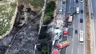 Kuzey Marmara Otoyolu üzerinde tır yangını tarım arazisine sıçradı