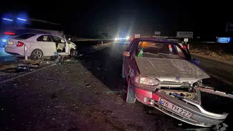 Eskişehir Ankara yolunda kaza 5 kişi yaralandı