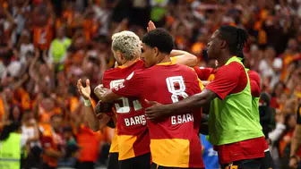 Galatasaray zirveye yerleşti Göztepe karşısında 3-2'lik zafer
