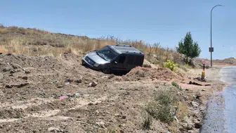 Eskişehir’de direksiyon hakimiyeti kayboldu 2 yaralı