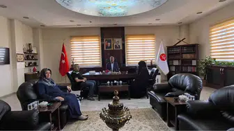 Erzurumlu Zeynep Özkul hafızlık yarışmasında Türkiye birincisi oldu