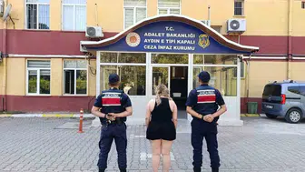 Jandarmanın Takibi Sonuç Verdi 10 Yıl 2 Ay Ceza ile Aranan Kadın Kuşadası'nda Kıskıvrak Yakalandı