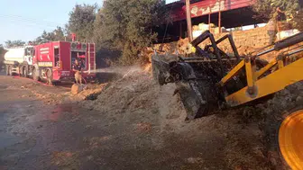 Defne ilçesinde samanlık yangını paniğe yol açtı