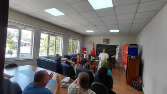 Adana'da engelli yakınına bakan ailelere dijital ve sosyal destek eğitimi
