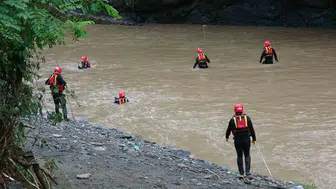Giresun sel felaketinde iki kişiyi arama çalışmaları devam ediyor