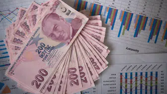 Ticari kredilerde vites yükseldi: Büyüme hızlanırken riskli alacaklar da arttı