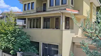 Üsküdar'da yazar villasında ölü bulundu Telefon görüşmesi sırasında silah sesi duyuldu