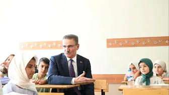 Erzurum’da yaz okulu öğrencileriyle buluşma