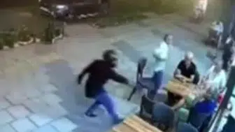 Mersin’de tantunicide yemek yerken silahlı saldırıya uğradı