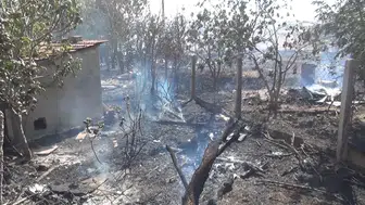 Silivri’de otluk alandaki yangın yerleşim yerlerine sıçradı