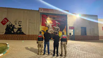 Kilis'te cezaevinden kaçan iki hükümlü köylü yolunda yakalandı