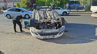 Bingöl’de otomobiller çarpıştı 3 yaralı