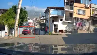 Hatay’da geri vites paniği evi yıktı