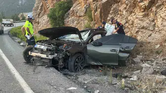 Antalya dönüşü tatil acıya dönüştü, öğretmen hayatını kaybetti