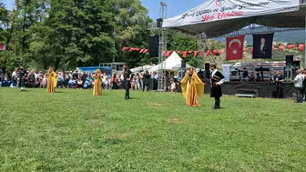 Posof’ta geleneksel şenlik binlerce kişiyi bir araya getirdi
