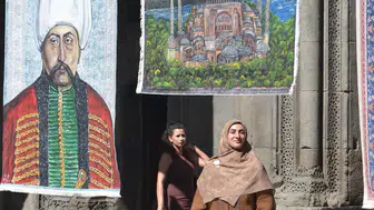 Erzurumlu öğretmenin kilim üzerindeki sanatsal yolculuğu