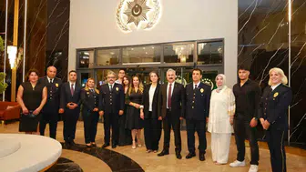 Terfi eden 5 müdür için Polisevi'nde aile buluşması