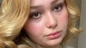 18 Yaşındaki Esra'nın Cenazesi Gözyaşlarıyla Toprağa Verildi