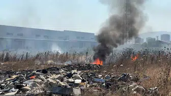 Turgutlu'da yanan alanda kimyasal atık korkusu