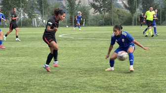 Beşiktaş kadın futbol takımı Bolu kampında rakibini mağlup etti